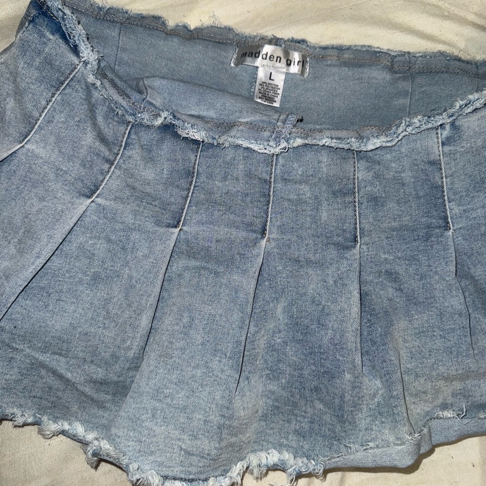 Madden Girl Light Blue Pleated Skort